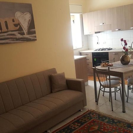 Giusy'S Place 1 Leilighet Campofelice Di Roccella Eksteriør bilde
